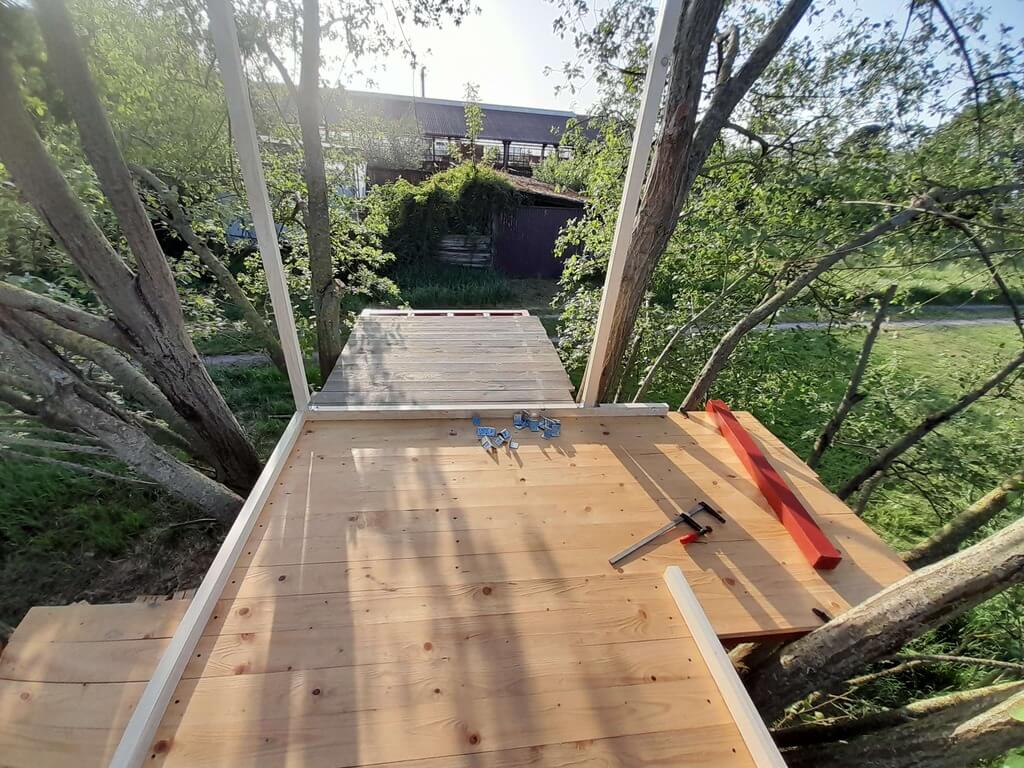 image of treehouse floor